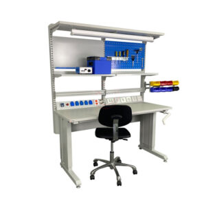 Crank adjustable height desk